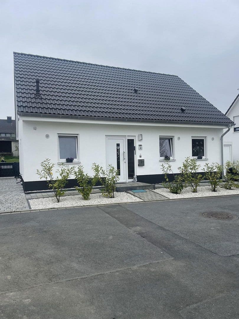 Pronájem bytu 2+kk 54 m², Am Föhrling 45, Menden (Sauerland), Severní Porýní-Vestfálsko Pronájem bytu 2+kk 54 m², Am Föhrling 45, Menden (Sauerland), Severní Porýní-Vestfálsko