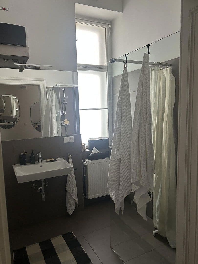 Prodej bytu 3+1 88 m², Schönbrunner Straße, Wien, Wien Prodej bytu 3+1 88 m², Schönbrunner Straße, Wien, Wien