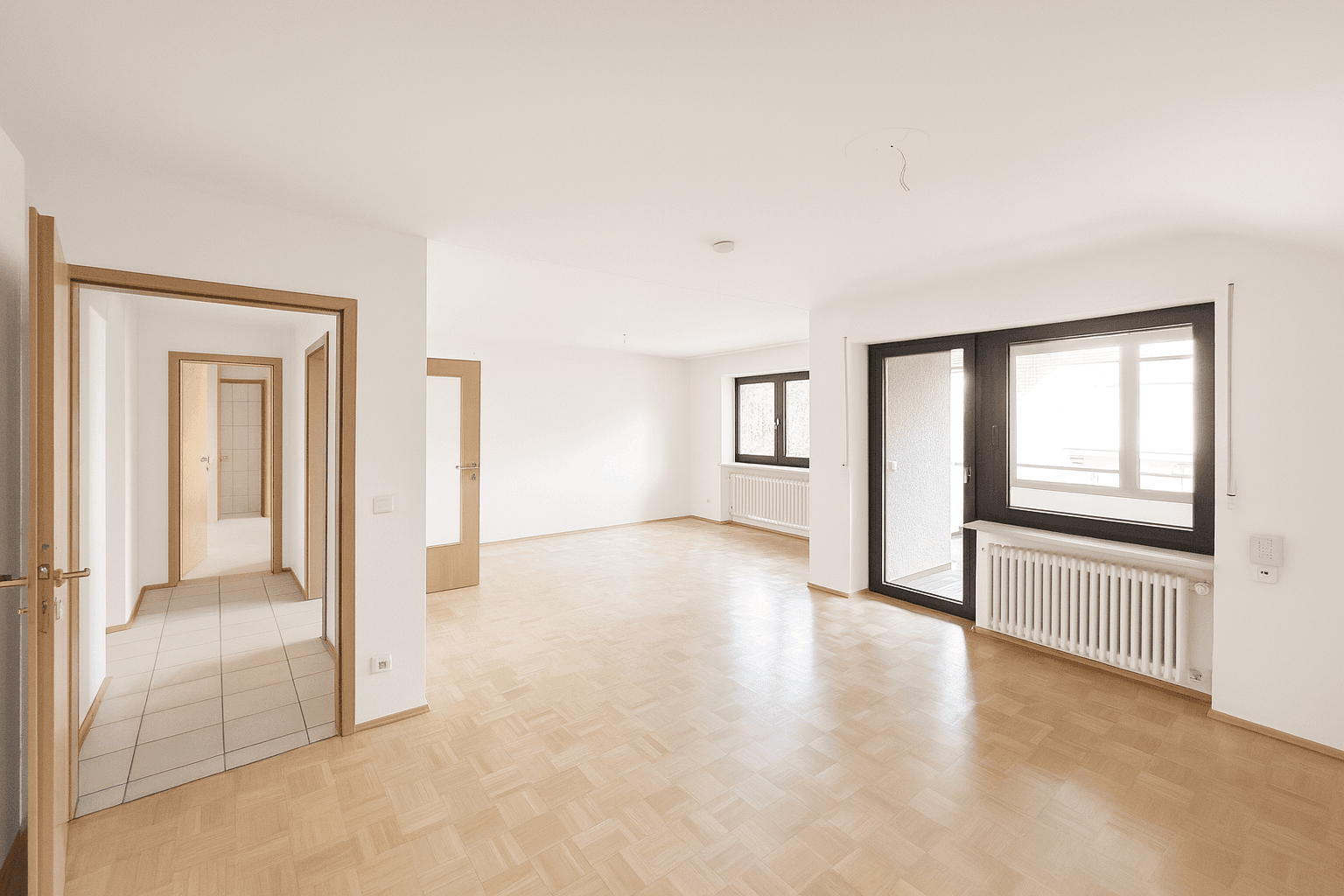 Pronájem bytu 4+1 130 m², Pfinztal, Bádensko-Württembersko Pronájem bytu 4+1 130 m², Pfinztal, Bádensko-Württembersko