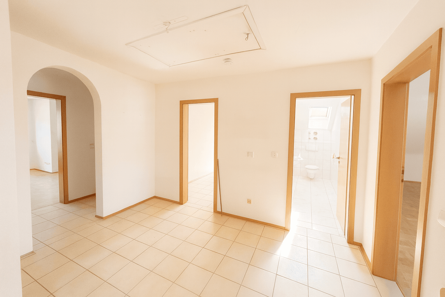 Pronájem bytu 4+1 130 m², Pfinztal, Bádensko-Württembersko Pronájem bytu 4+1 130 m², Pfinztal, Bádensko-Württembersko