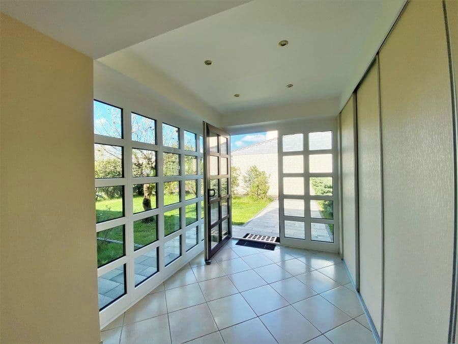 Prodej domu 339 m², pozemek 536 m², Köln, Severní Porýní-Vestfálsko Prodej domu 339 m², pozemek 536 m², Köln, Severní Porýní-Vestfálsko