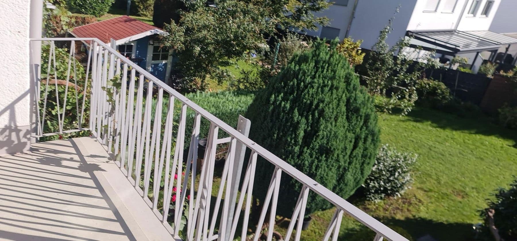 Pronájem bytu 3+1 72 m², Frankenstraße 45, Königsbrunn, Bavorsko Pronájem bytu 3+1 72 m², Frankenstraße 45, Königsbrunn, Bavorsko