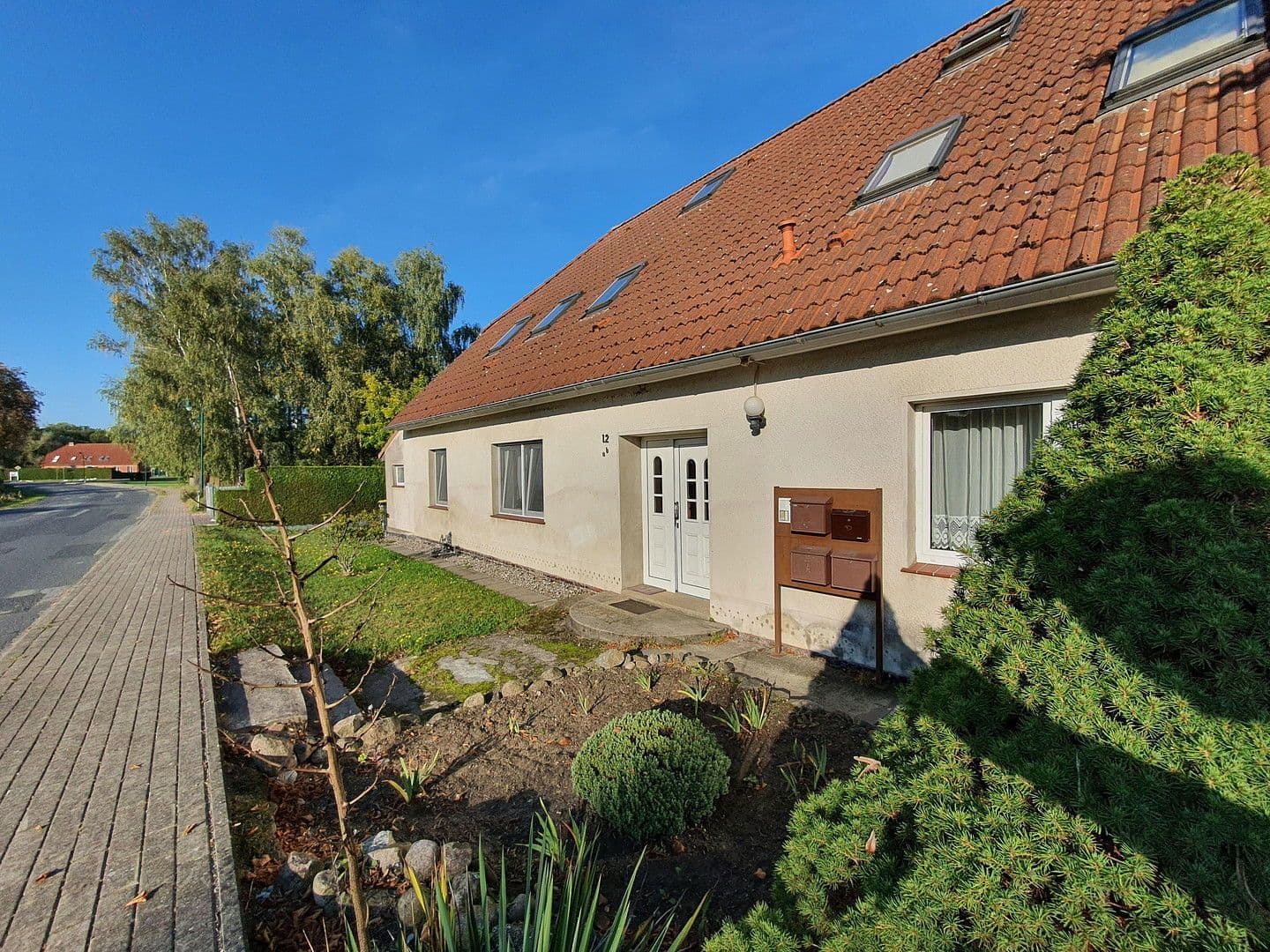 Pronájem bytu 2+1 46 m², Schweriner Str. 12, Dragun, Mecklenburg-Vorpommern Pronájem bytu 2+1 46 m², Schweriner Str. 12, Dragun, Mecklenburg-Vorpommern