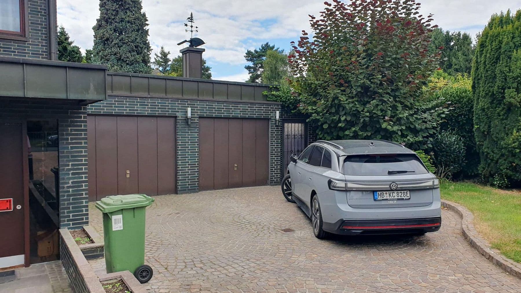 Prodej domu 273 m², pozemek 1.278 m², Oberhausen, Severní Porýní-Vestfálsko Prodej domu 273 m², pozemek 1.278 m², Oberhausen, Severní Porýní-Vestfálsko