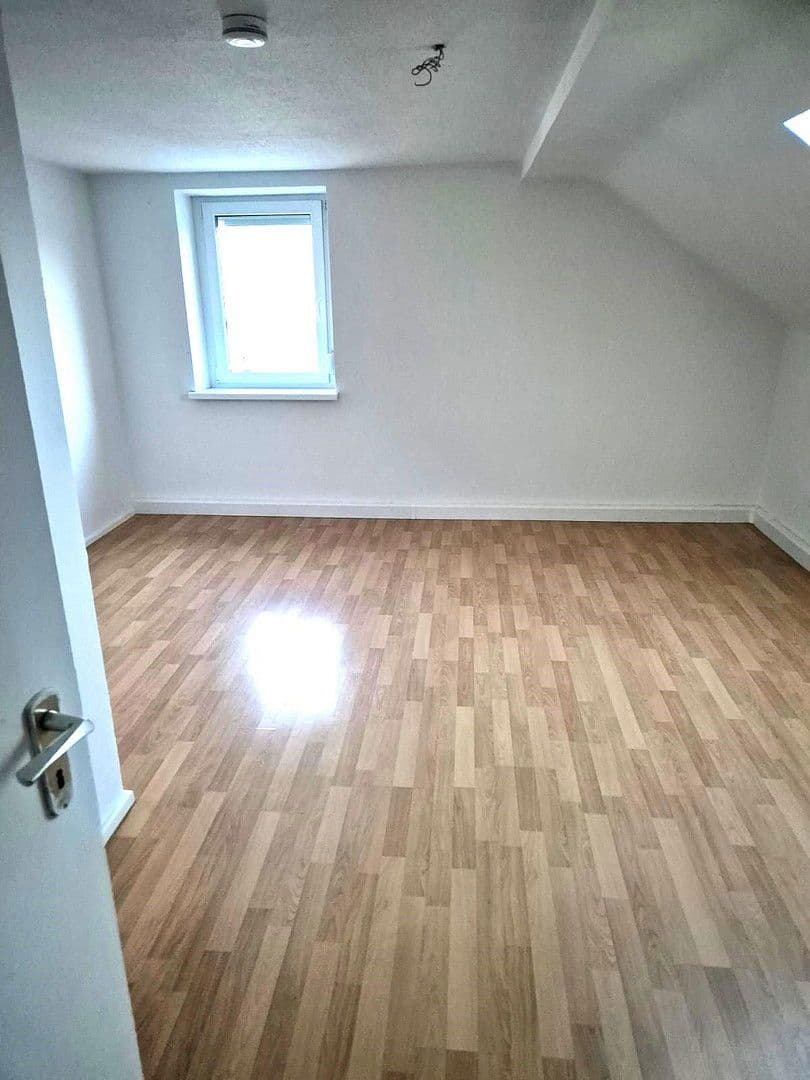 Pronájem bytu 2+kk 45 m², Greiendorfer Weg 4, Höchstadt an der Aisch, Bavorsko Pronájem bytu 2+kk 45 m², Greiendorfer Weg 4, Höchstadt an der Aisch, Bavorsko