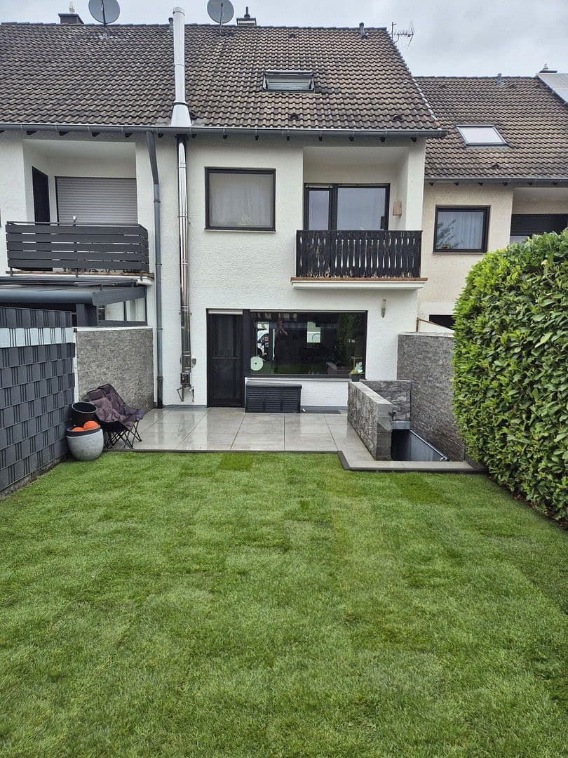 Prodej domu 147 m², pozemek 261 m², Swisttal, Severní Porýní-Vestfálsko Prodej domu 147 m², pozemek 261 m², Swisttal, Severní Porýní-Vestfálsko