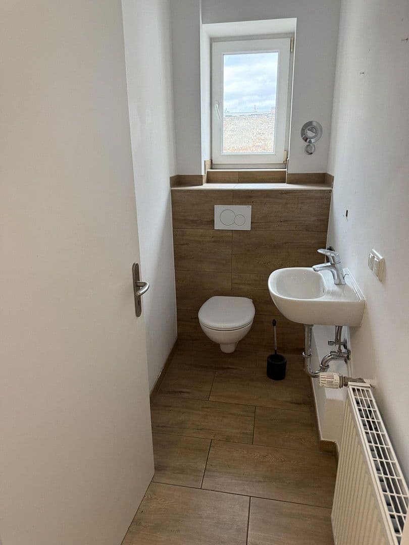 Pronájem bytu 3+1 80 m², Wiesbaden, Hessen Pronájem bytu 3+1 80 m², Wiesbaden, Hessen