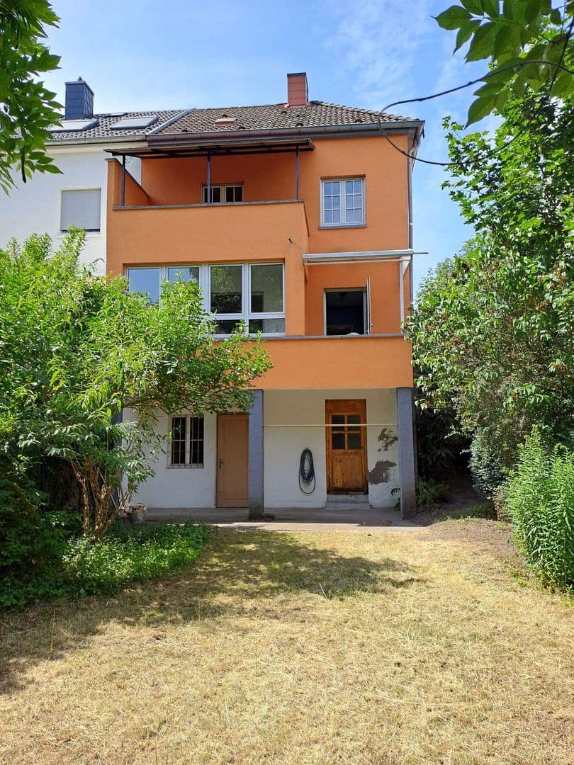 Prodej domu 125 m², pozemek 308 m², Ludwigshafen, Porýní-Falc Prodej domu 125 m², pozemek 308 m², Ludwigshafen, Porýní-Falc