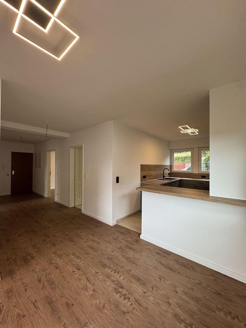 Pronájem bytu 3+1 90 m², Heinrich-Wieland-Allee 58, Pforzheim, Bádensko-Württembersko Pronájem bytu 3+1 90 m², Heinrich-Wieland-Allee 58, Pforzheim, Bádensko-Württembersko