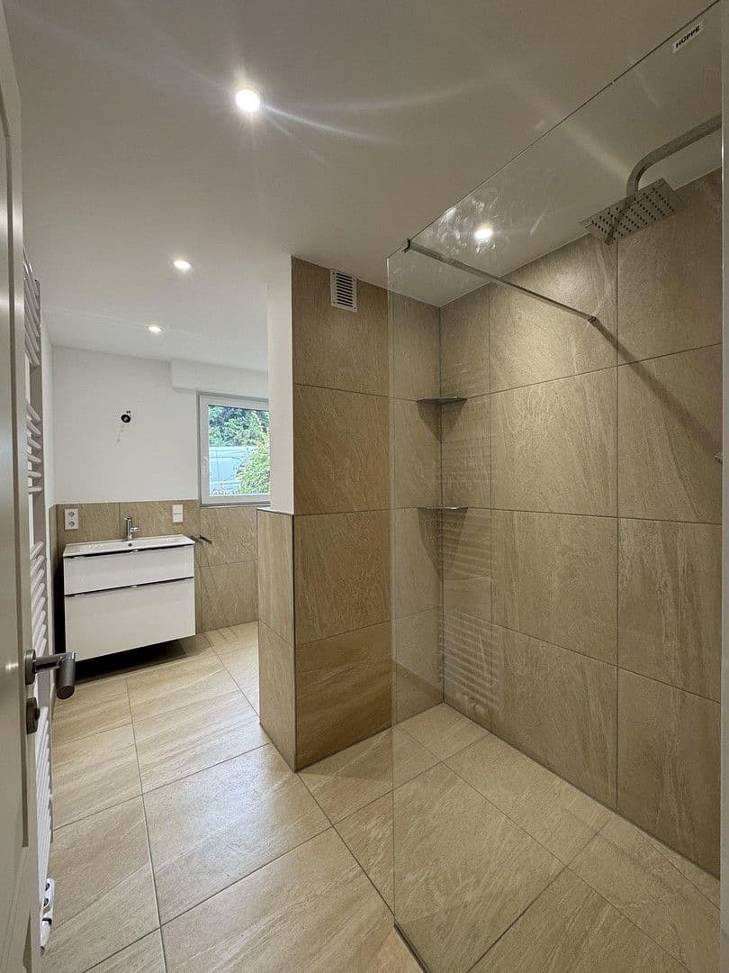 Pronájem bytu 3+1 90 m², Heinrich-Wieland-Allee 58, Pforzheim, Bádensko-Württembersko Pronájem bytu 3+1 90 m², Heinrich-Wieland-Allee 58, Pforzheim, Bádensko-Württembersko