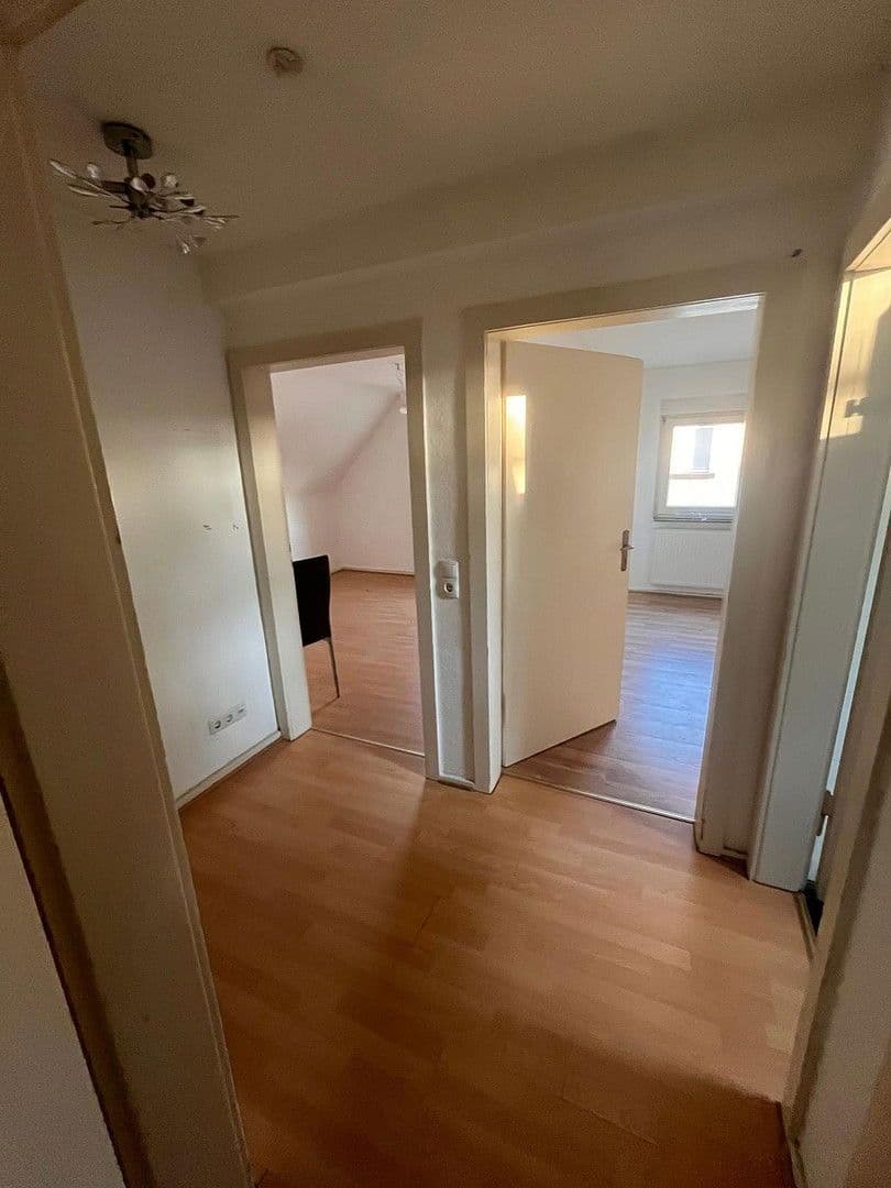 Pronájem bytu 3+1 52 m², Am Zimmermannskreuz 9, Kaiserslautern, Porýní-Falc Pronájem bytu 3+1 52 m², Am Zimmermannskreuz 9, Kaiserslautern, Porýní-Falc