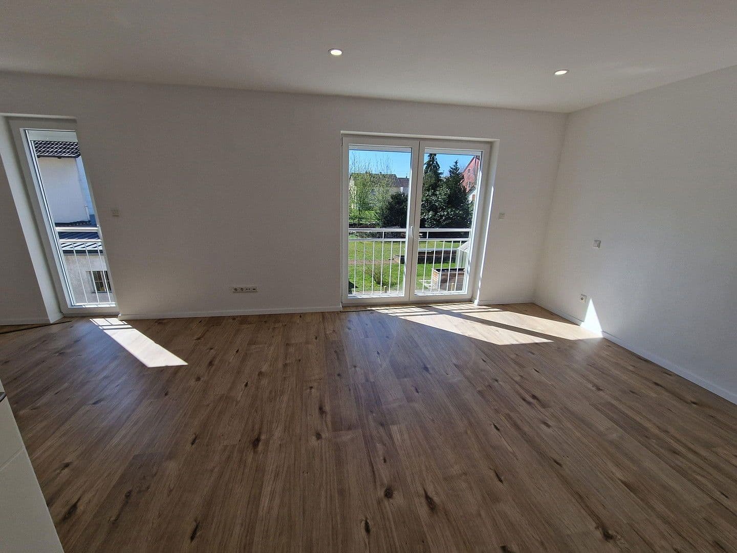 Prodej domu 160 m², pozemek 325 m², Altenmünster, Bavorsko Prodej domu 160 m², pozemek 325 m², Altenmünster, Bavorsko