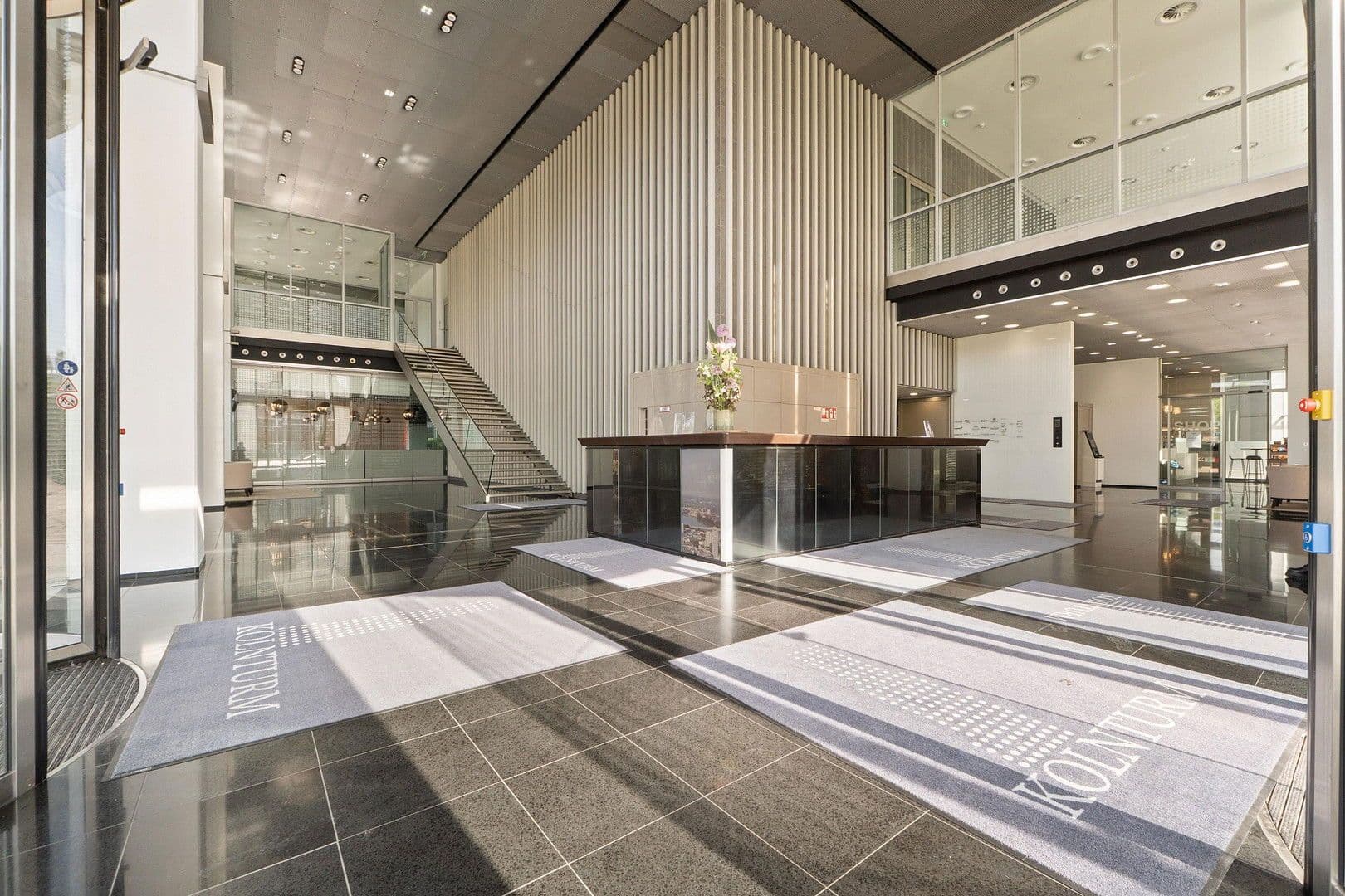 Pronájem kanceláře 82 m², Im Mediapark 8, Köln, Severní Porýní-Vestfálsko Pronájem kanceláře 82 m², Im Mediapark 8, Köln, Severní Porýní-Vestfálsko