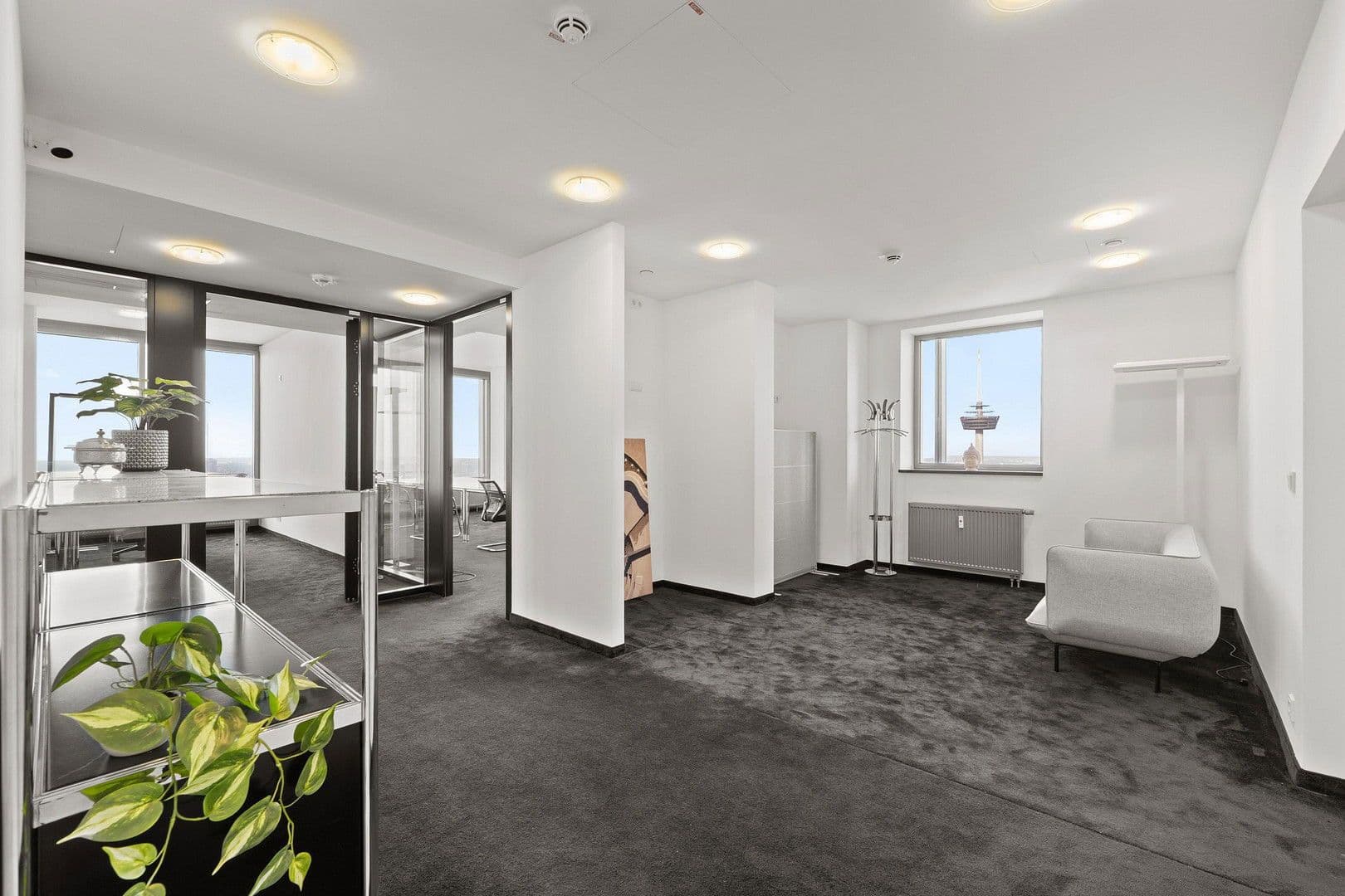 Pronájem kanceláře 82 m², Im Mediapark 8, Köln, Severní Porýní-Vestfálsko Pronájem kanceláře 82 m², Im Mediapark 8, Köln, Severní Porýní-Vestfálsko