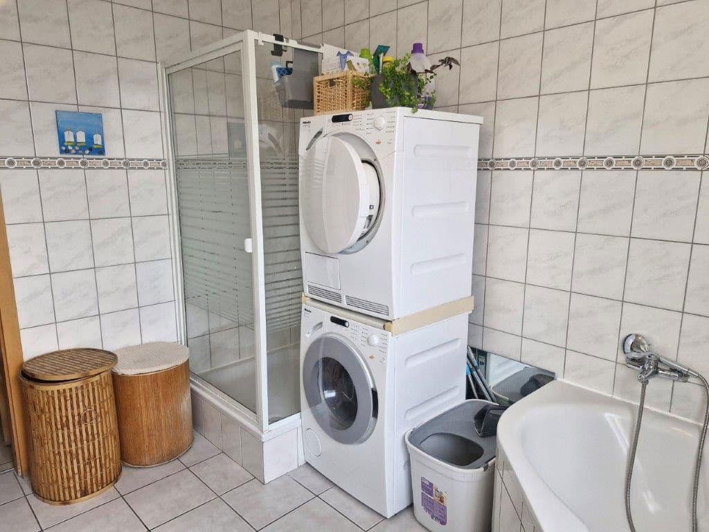 Prodej bytu 4+1 116 m², Gottliebstraße 92, Duisburg, Severní Porýní-Vestfálsko Prodej bytu 4+1 116 m², Gottliebstraße 92, Duisburg, Severní Porýní-Vestfálsko