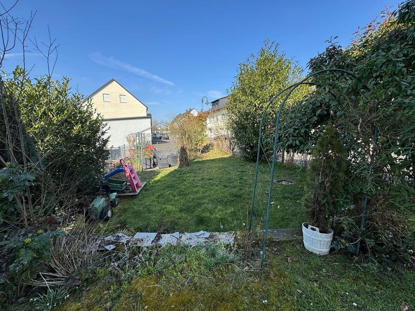 Prodej domu 156 m², pozemek 280 m², Im Blümchen 3, Nittel, Porýní-Falc Prodej domu 156 m², pozemek 280 m², Im Blümchen 3, Nittel, Porýní-Falc