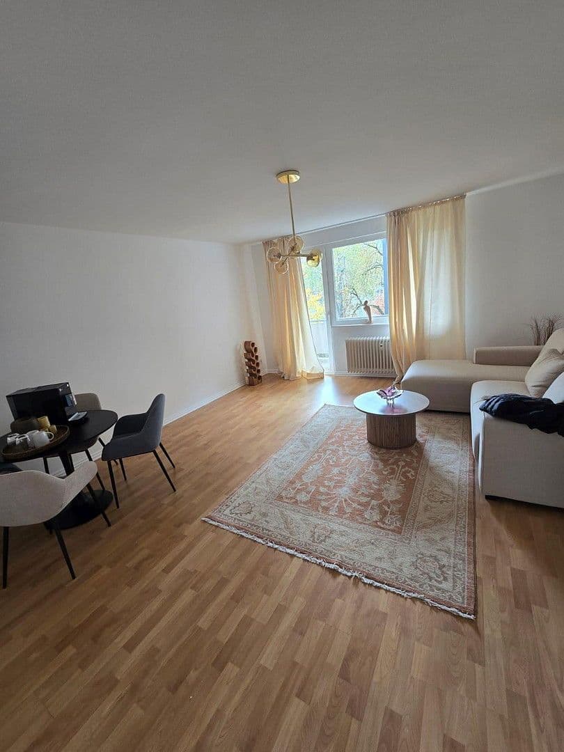 Pronájem bytu 3+1 77 m², Feldbergstraße 9, Frankfurt am Main, Hessen Pronájem bytu 3+1 77 m², Feldbergstraße 9, Frankfurt am Main, Hessen