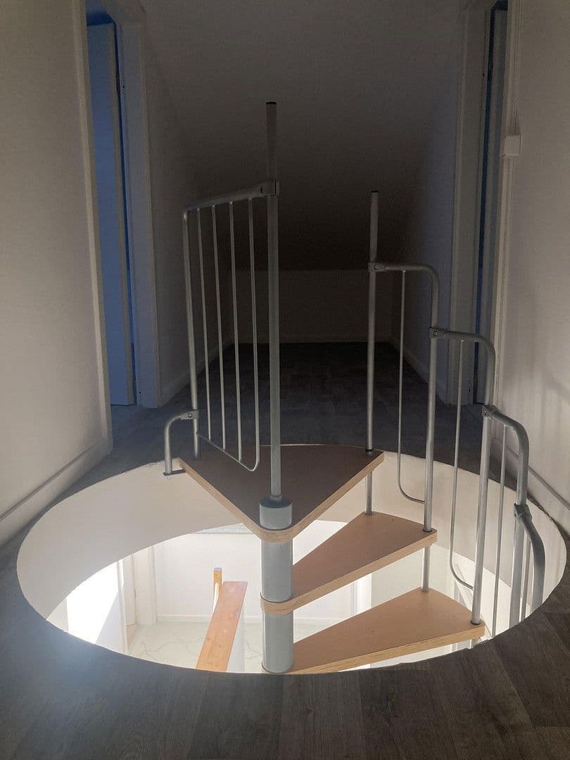 Pronájem bytu 5+1 90 m², Am Marschallfeld 4 a, Valley, Bavorsko Pronájem bytu 5+1 90 m², Am Marschallfeld 4 a, Valley, Bavorsko