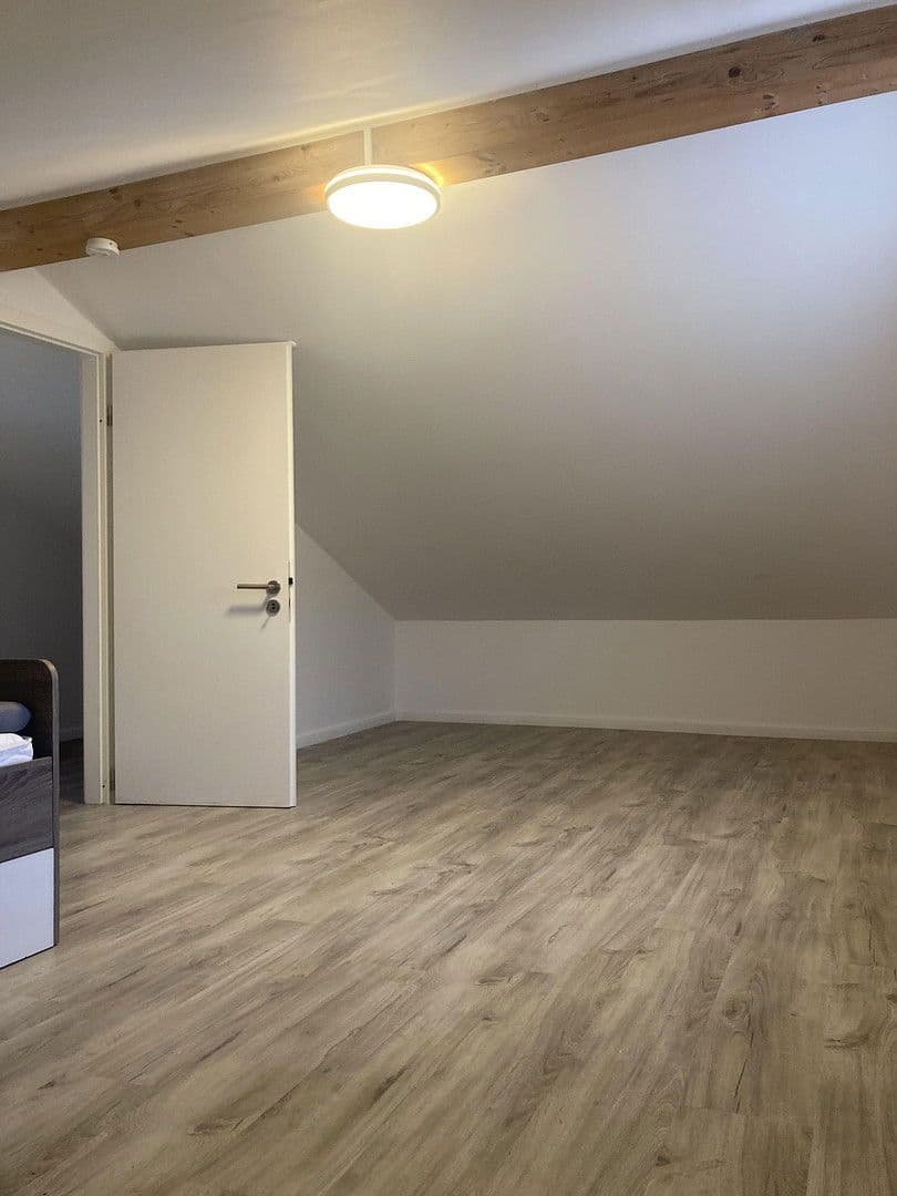 Pronájem bytu 5+1 90 m², Am Marschallfeld 4 a, Valley, Bavorsko Pronájem bytu 5+1 90 m², Am Marschallfeld 4 a, Valley, Bavorsko