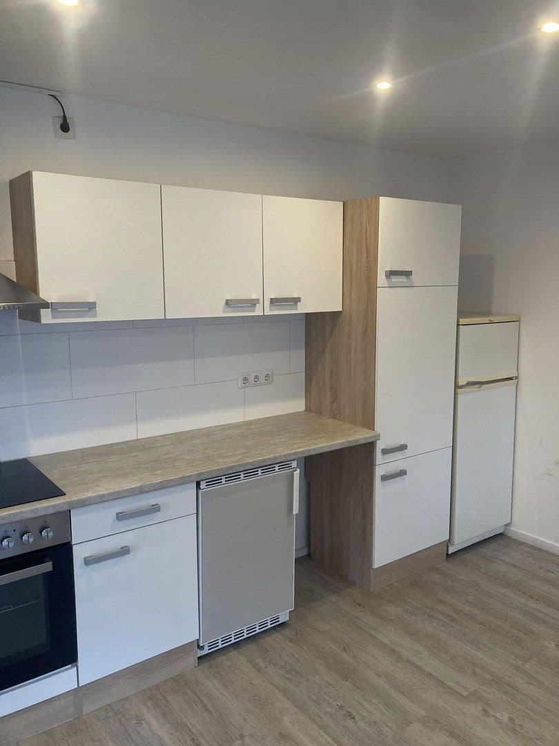 Pronájem bytu 5+1 90 m², Am Marschallfeld 4 a, Valley, Bavorsko Pronájem bytu 5+1 90 m², Am Marschallfeld 4 a, Valley, Bavorsko