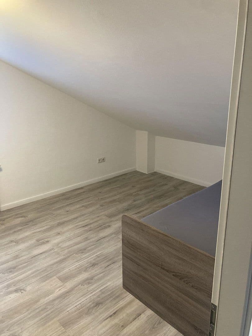 Pronájem bytu 5+1 90 m², Am Marschallfeld 4 a, Valley, Bavorsko Pronájem bytu 5+1 90 m², Am Marschallfeld 4 a, Valley, Bavorsko