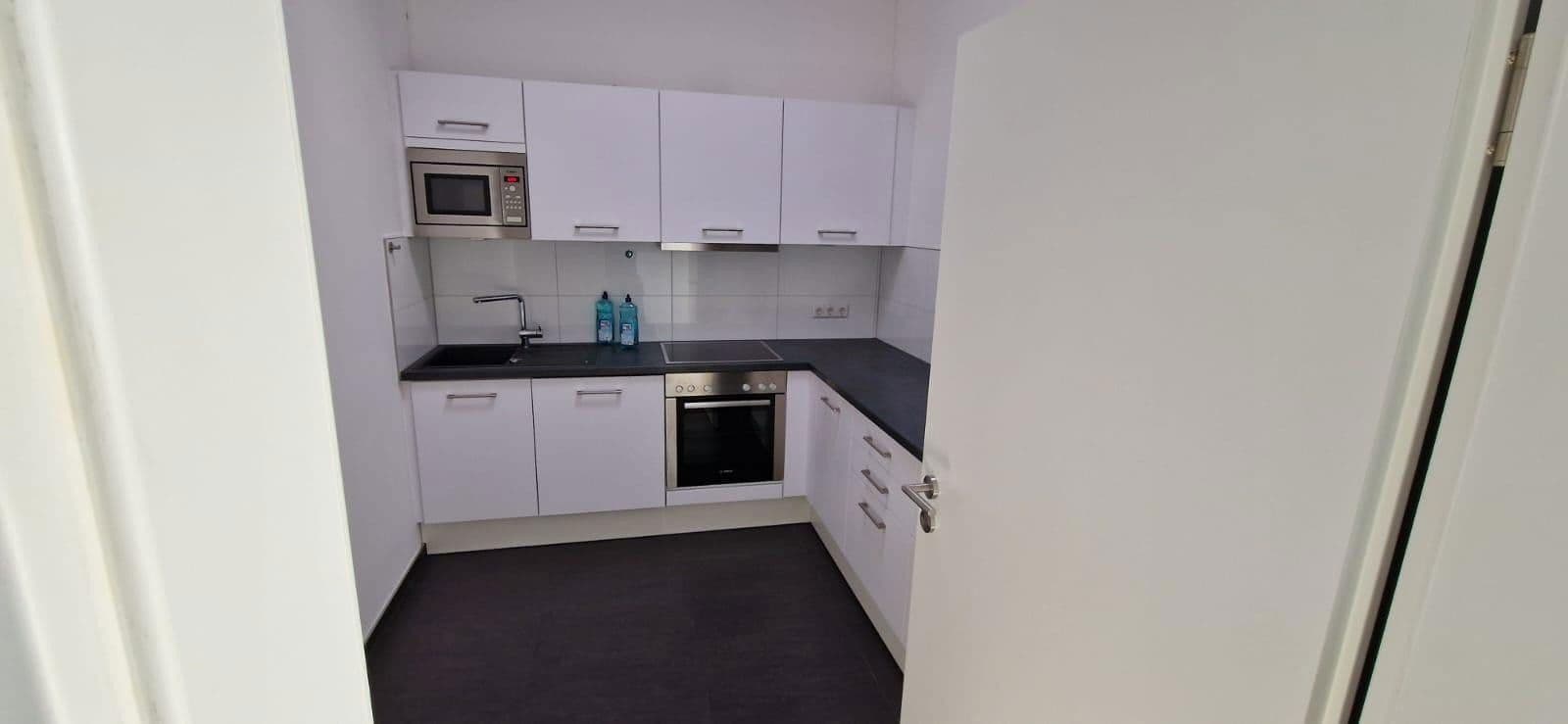 Pronájem kanceláře 300 m², Wilhelm-Maybach-Str. 31/1, Rottenburg am Neckar, Bádensko-Württembersko Pronájem kanceláře 300 m², Wilhelm-Maybach-Str. 31/1, Rottenburg am Neckar, Bádensko-Württembersko