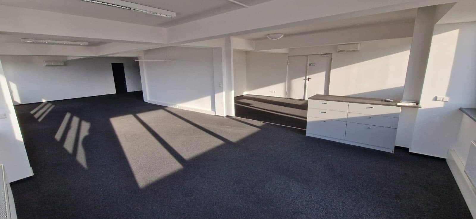 Pronájem kanceláře 300 m², Wilhelm-Maybach-Str. 31/1, Rottenburg am Neckar, Bádensko-Württembersko Pronájem kanceláře 300 m², Wilhelm-Maybach-Str. 31/1, Rottenburg am Neckar, Bádensko-Württembersko