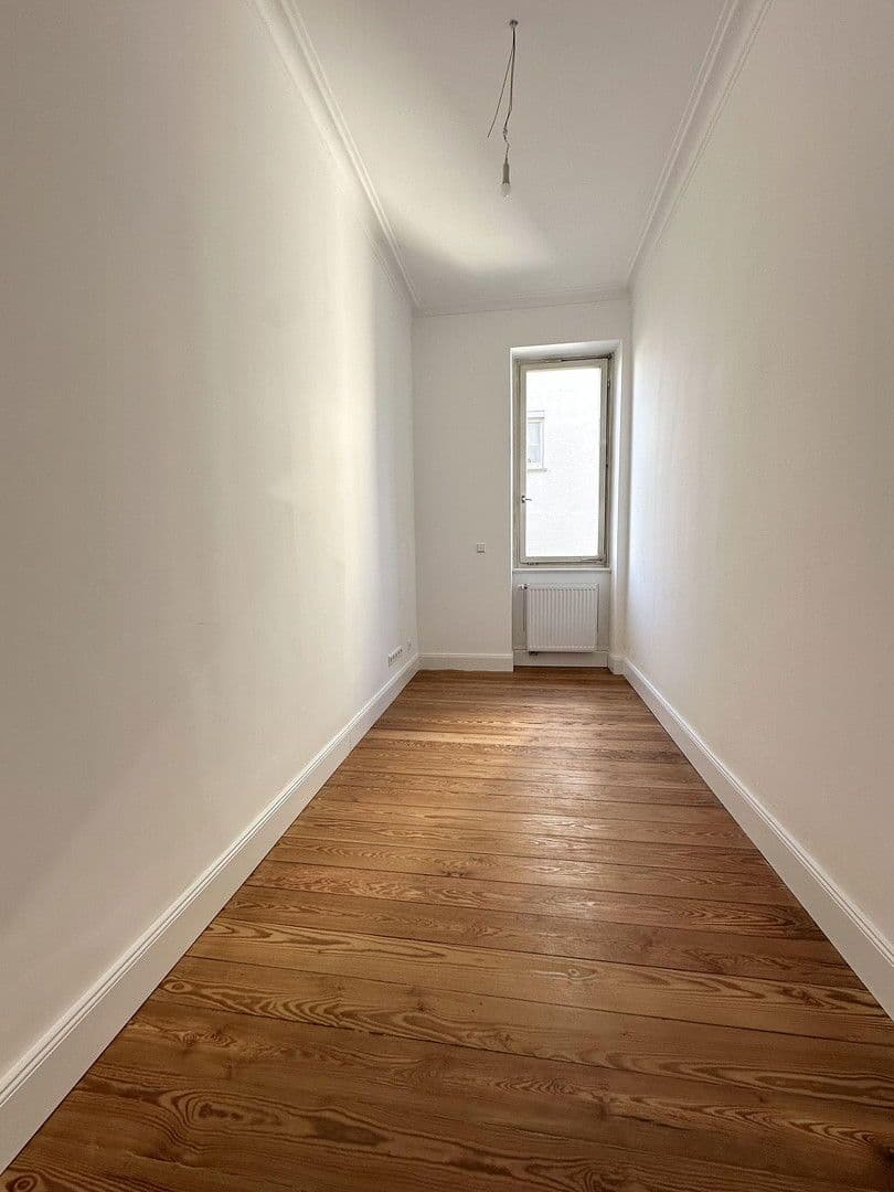 Pronájem bytu 3+1 73 m², Stuttgart, Bádensko-Württembersko Pronájem bytu 3+1 73 m², Stuttgart, Bádensko-Württembersko