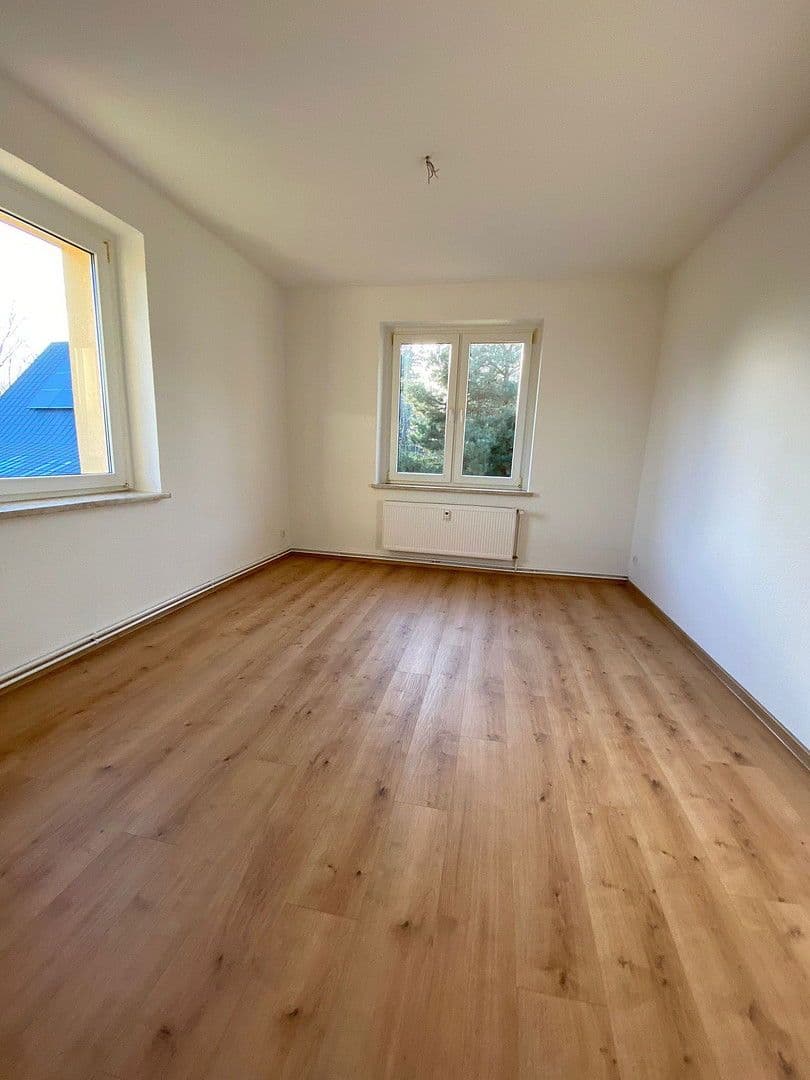 Pronájem bytu 4+1 76 m², Ernst-Thälmann-Straße 50, Sandersdorf-Brehna, Sasko-Anhaltsko Pronájem bytu 4+1 76 m², Ernst-Thälmann-Straße 50, Sandersdorf-Brehna, Sasko-Anhaltsko