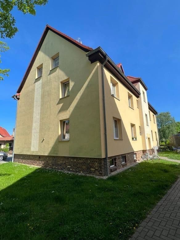 Pronájem bytu 4+1 76 m², Ernst-Thälmann-Straße 50, Sandersdorf-Brehna, Sasko-Anhaltsko Pronájem bytu 4+1 76 m², Ernst-Thälmann-Straße 50, Sandersdorf-Brehna, Sasko-Anhaltsko