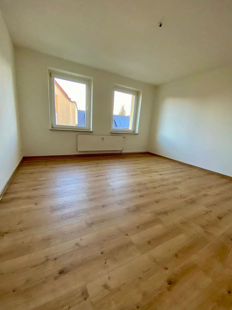 Pronájem bytu 4+1 76 m², Ernst-Thälmann-Straße 50, Sandersdorf-Brehna, Sasko-Anhaltsko Pronájem bytu 4+1 76 m², Ernst-Thälmann-Straße 50, Sandersdorf-Brehna, Sasko-Anhaltsko