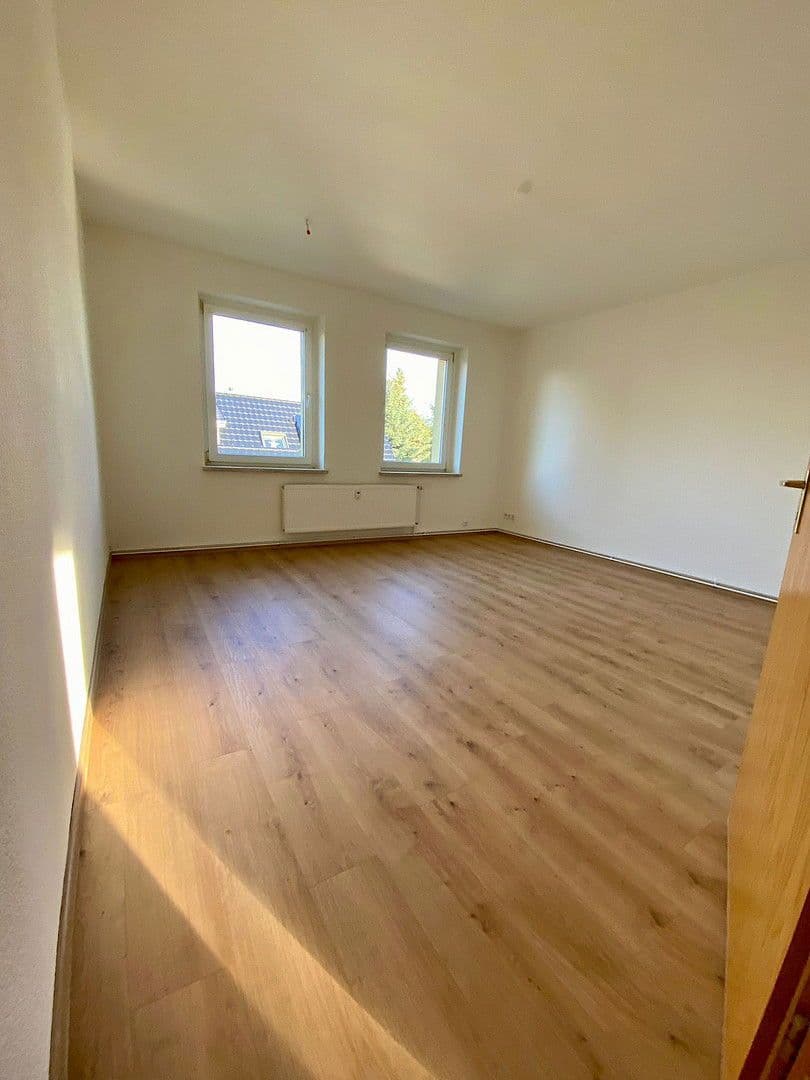 Pronájem bytu 4+1 76 m², Ernst-Thälmann-Straße 50, Sandersdorf-Brehna, Sasko-Anhaltsko Pronájem bytu 4+1 76 m², Ernst-Thälmann-Straße 50, Sandersdorf-Brehna, Sasko-Anhaltsko