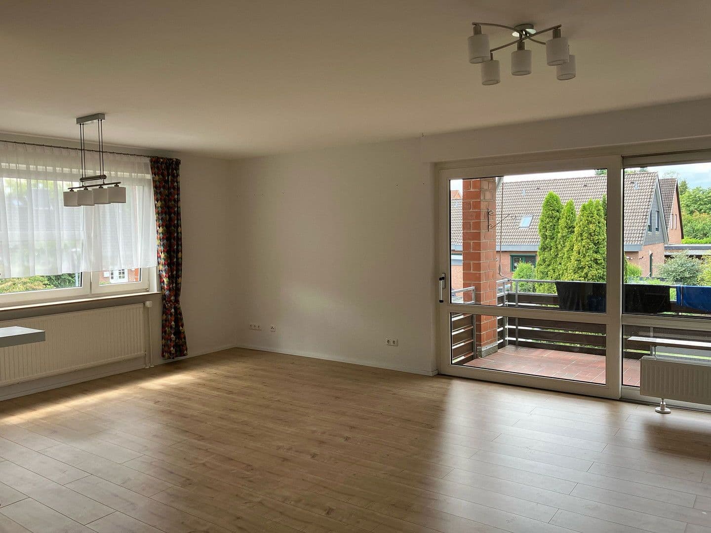 Pronájem bytu 5+1 134 m², Soltau, Dolní Sasko Pronájem bytu 5+1 134 m², Soltau, Dolní Sasko