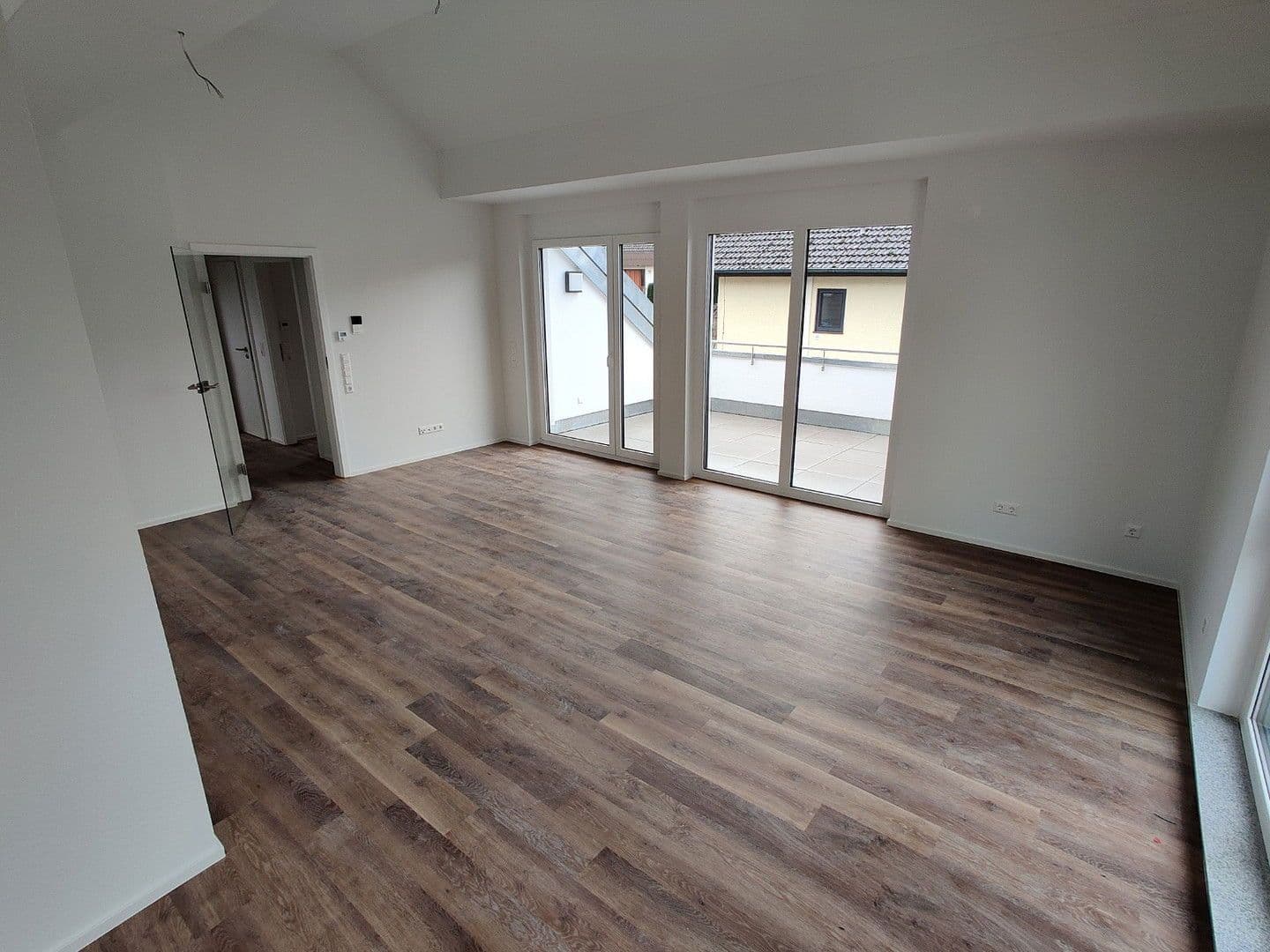 Pronájem bytu 3+1 72 m², Rieslingstraße 10, Abstatt, Bádensko-Württembersko Pronájem bytu 3+1 72 m², Rieslingstraße 10, Abstatt, Bádensko-Württembersko