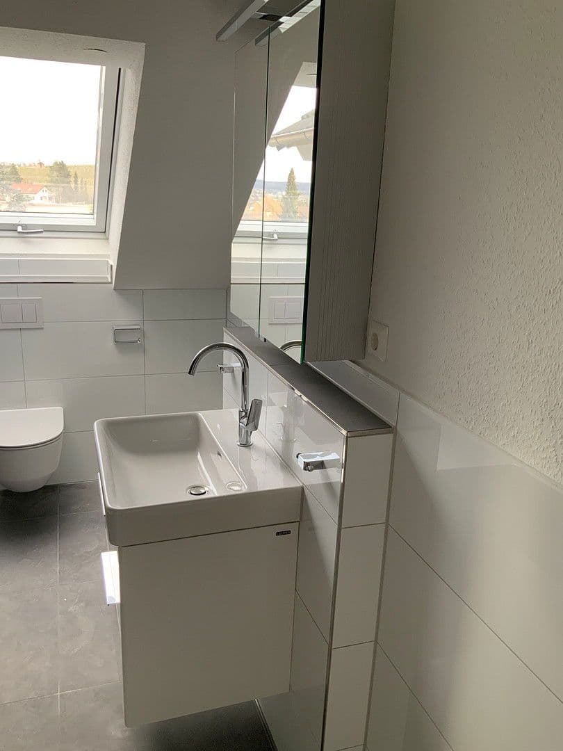 Pronájem bytu 3+1 72 m², Rieslingstraße 10, Abstatt, Bádensko-Württembersko Pronájem bytu 3+1 72 m², Rieslingstraße 10, Abstatt, Bádensko-Württembersko