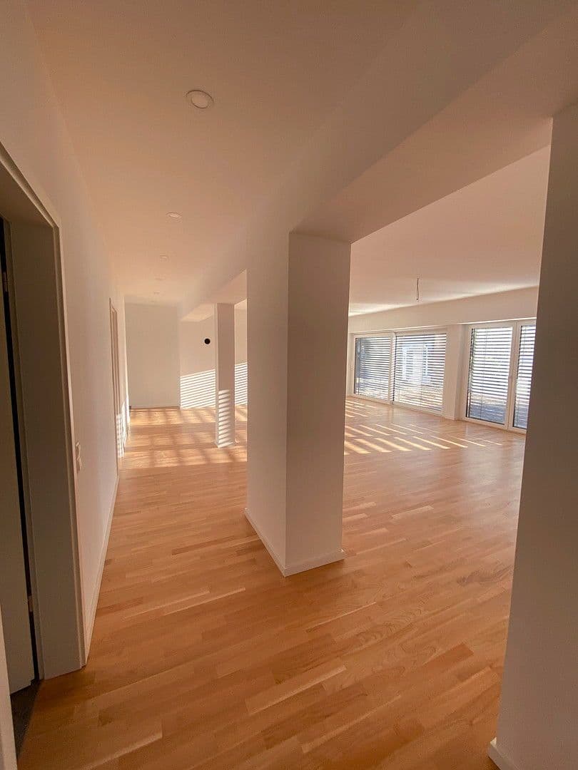 Pronájem bytu 4+kk 175 m², Koblenz, Porýní-Falc Pronájem bytu 4+kk 175 m², Koblenz, Porýní-Falc