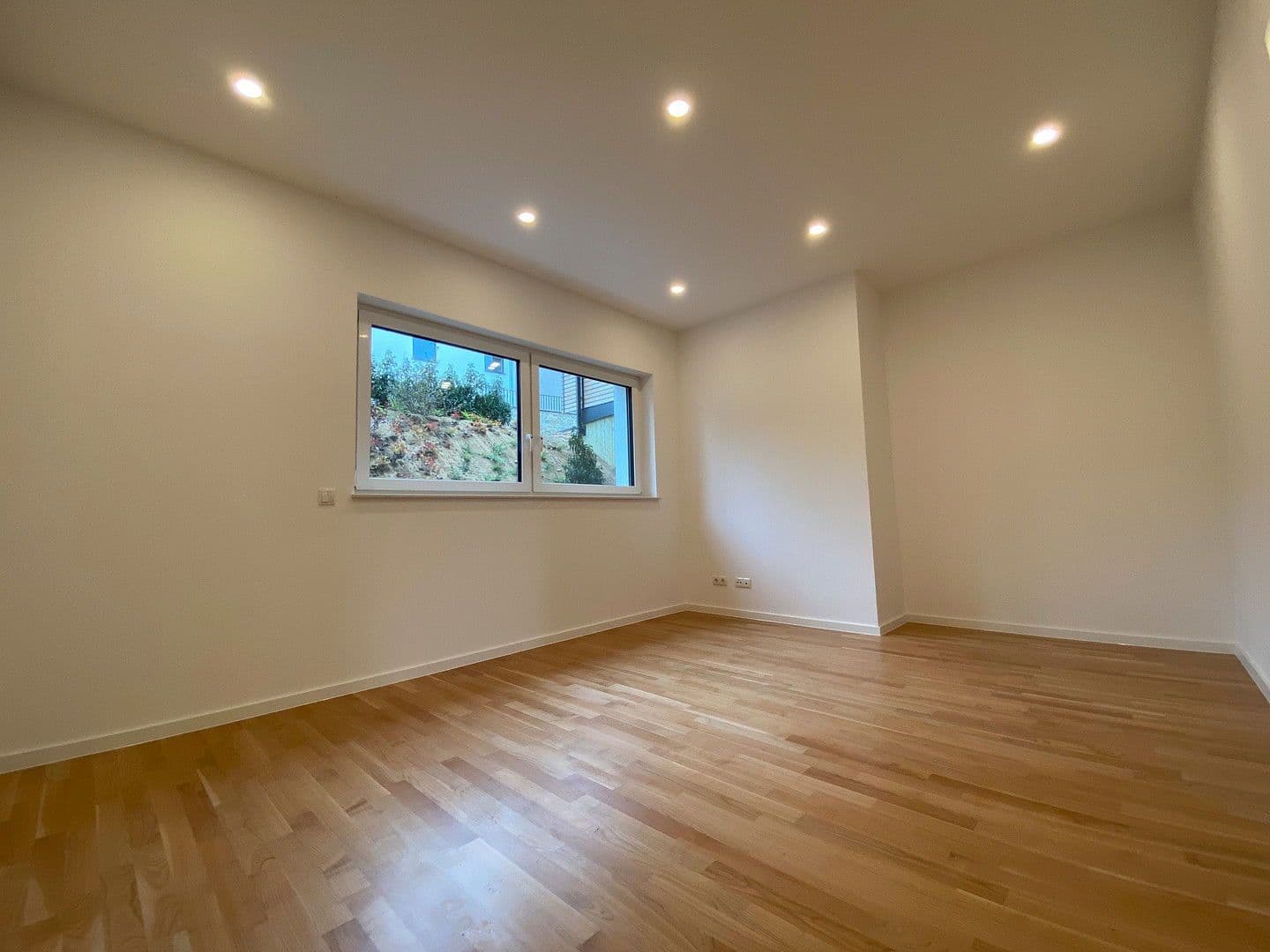 Pronájem bytu 4+kk 175 m², Koblenz, Porýní-Falc Pronájem bytu 4+kk 175 m², Koblenz, Porýní-Falc