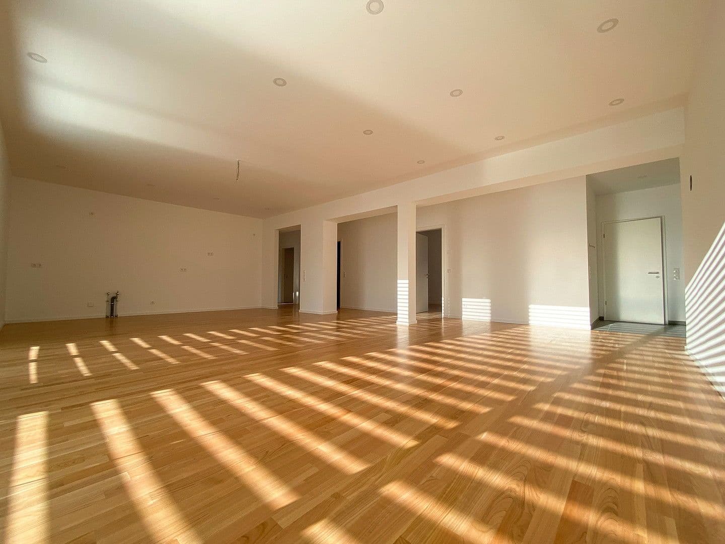 Pronájem bytu 4+kk 175 m², Koblenz, Porýní-Falc Pronájem bytu 4+kk 175 m², Koblenz, Porýní-Falc