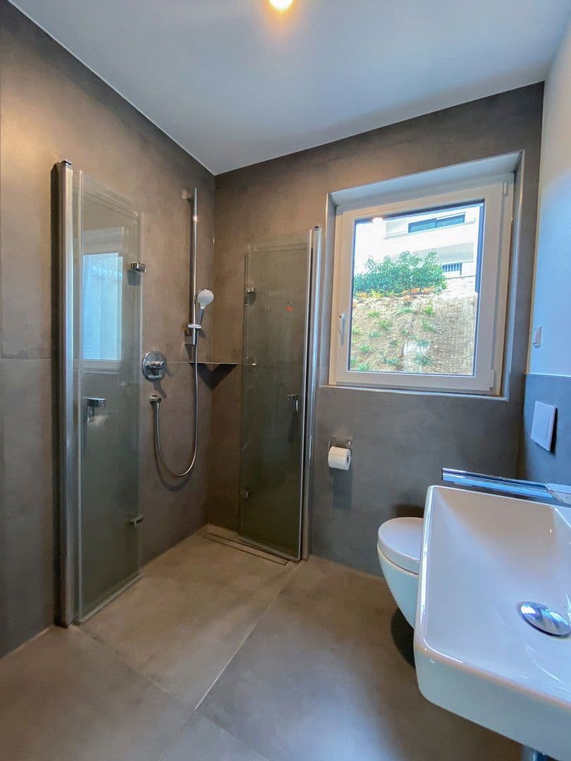 Pronájem bytu 4+kk 175 m², Koblenz, Porýní-Falc Pronájem bytu 4+kk 175 m², Koblenz, Porýní-Falc