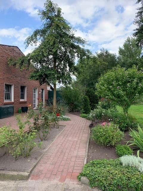 Pronájem bytu 1+1 37 m², Neulehe, Dolní Sasko Pronájem bytu 1+1 37 m², Neulehe, Dolní Sasko