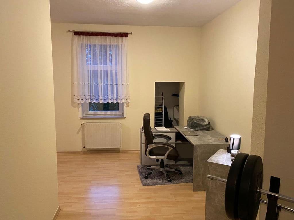 Pronájem bytu 2+1 55 m², Suhl, Durynsko Pronájem bytu 2+1 55 m², Suhl, Durynsko