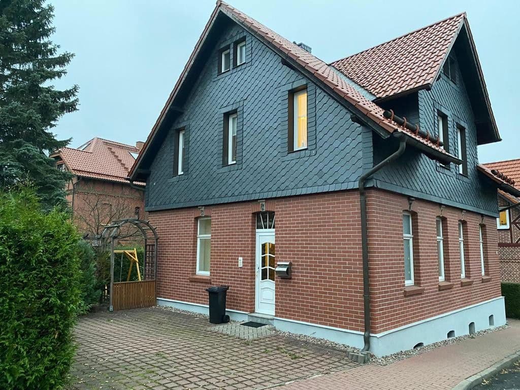 Pronájem bytu 2+1 55 m², Suhl, Durynsko Pronájem bytu 2+1 55 m², Suhl, Durynsko
