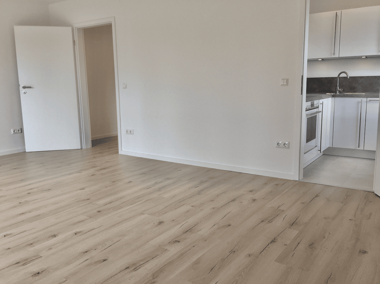 Pronájem bytu 1+1 33 m², Starnberg, Bavorsko Pronájem bytu 1+1 33 m², Starnberg, Bavorsko