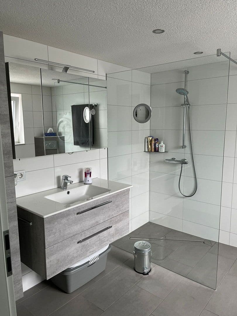 Pronájem bytu 2+kk 75 m², Öpfingen, Bádensko-Württembersko Pronájem bytu 2+kk 75 m², Öpfingen, Bádensko-Württembersko