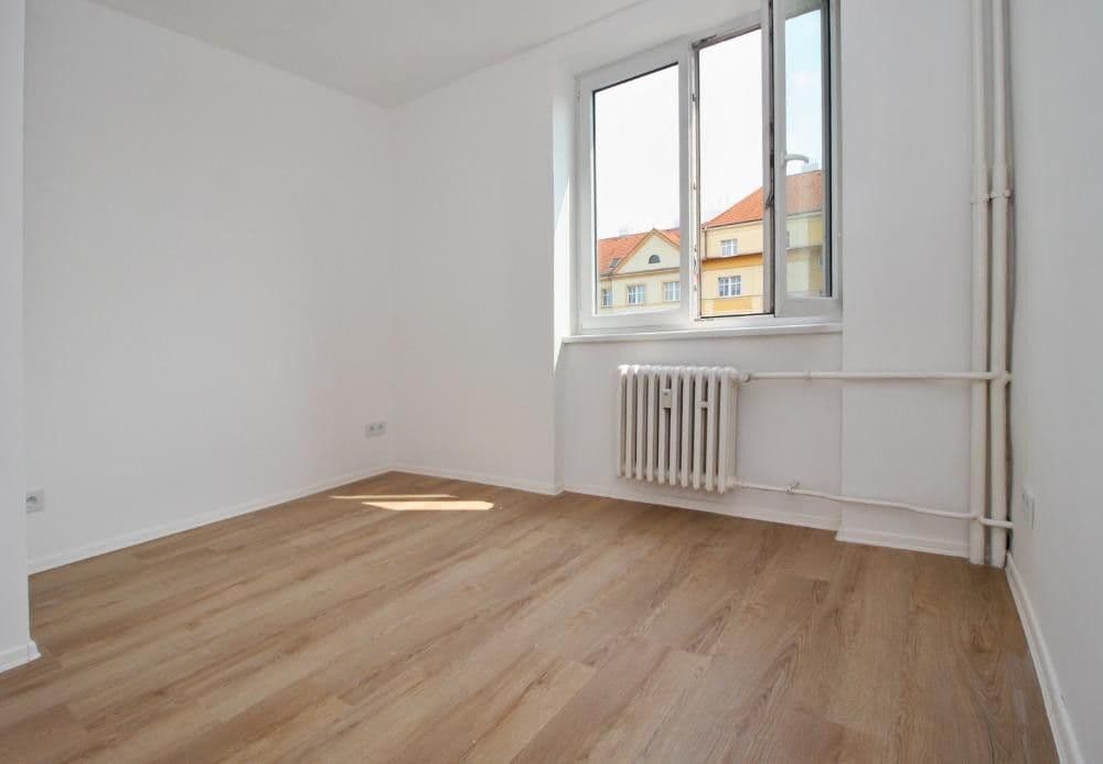 Pronájem bytu 2+kk 55 m², Ruská, Praha, Praha Pronájem bytu 2+kk 55 m², Ruská, Praha, Praha