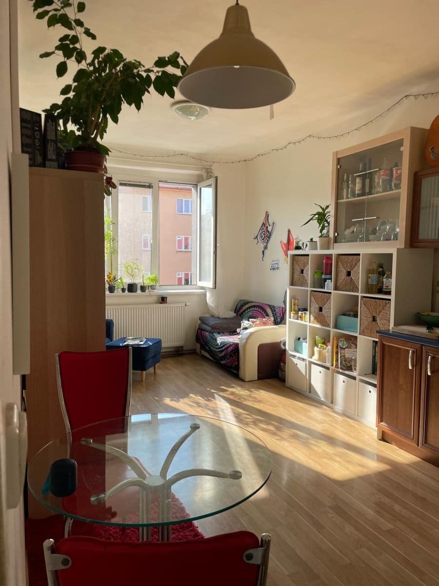 Pronájem bytu 1+1 48 m², U Nových domů Ⅲ, Praha, Praha Pronájem bytu 1+1 48 m², U Nových domů Ⅲ, Praha, Praha