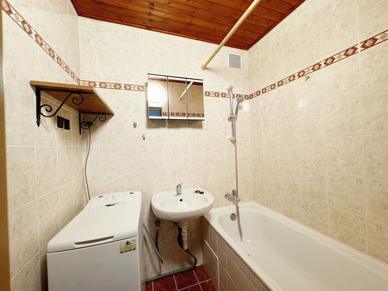 Pronájem bytu 3+kk 83 m², Pippichova, Zlonice, Středočeský kraj Pronájem bytu 3+kk 83 m², Pippichova, Zlonice, Středočeský kraj