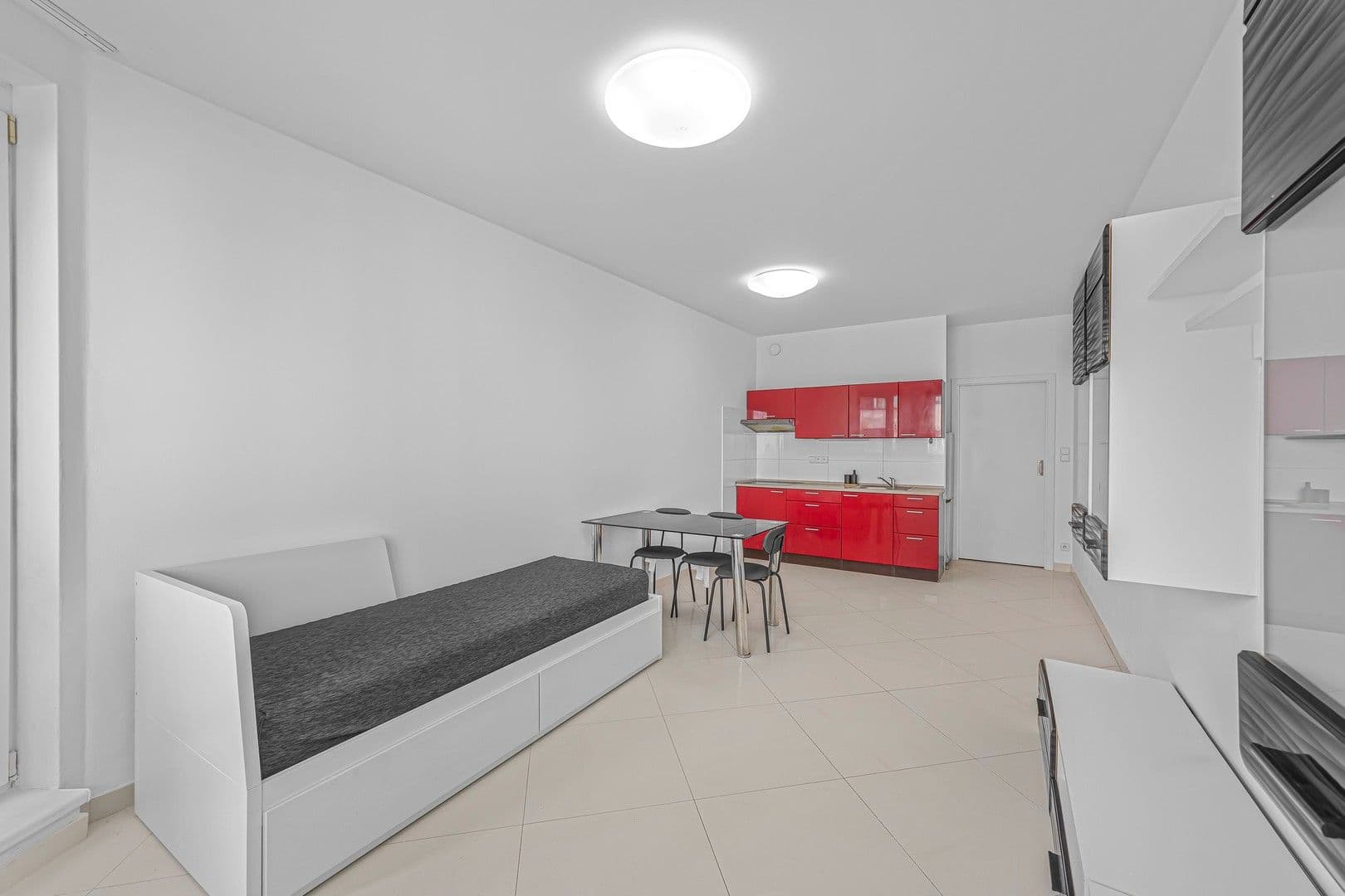 Pronájem bytu 1+kk 32 m², Zakšínská, Praha, Praha Pronájem bytu 1+kk 32 m², Zakšínská, Praha, Praha