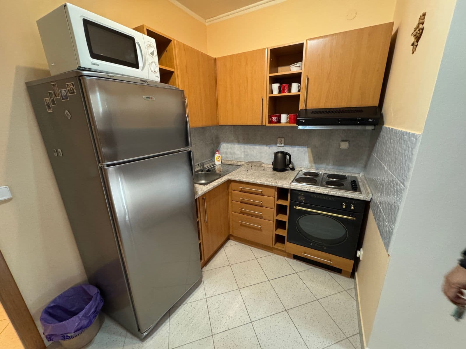 Pronájem bytu 1+kk 40 m², Hlubočepská, Praha, Praha Pronájem bytu 1+kk 40 m², Hlubočepská, Praha, Praha