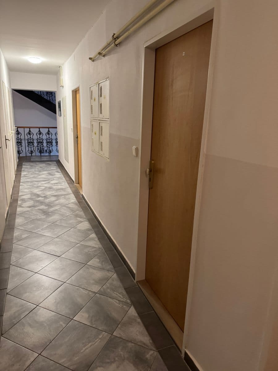 Pronájem bytu 1+kk 40 m², Hlubočepská, Praha, Praha Pronájem bytu 1+kk 40 m², Hlubočepská, Praha, Praha
